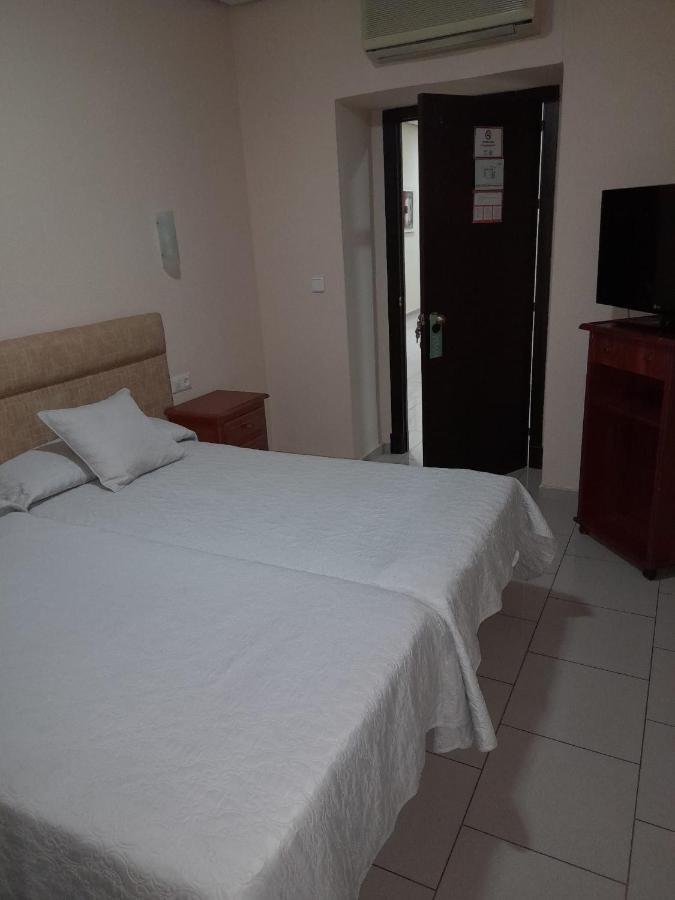 Hotel Roma سان فرناندو المظهر الخارجي الصورة